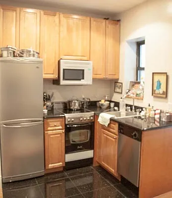 Rented by Compass | media 40