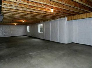 655 SW Springfield Dr, Ankeny, IA 50023