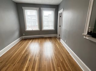 881 Huntington Ave APT 1, Boston, MA 02115