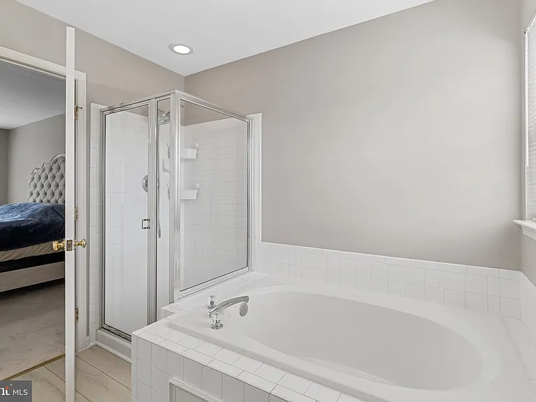 19028 Noble Oak Dr — Photo 19