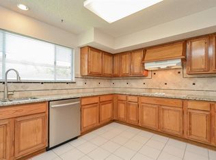 1522 Beaconshire Rd, Houston, TX 77077