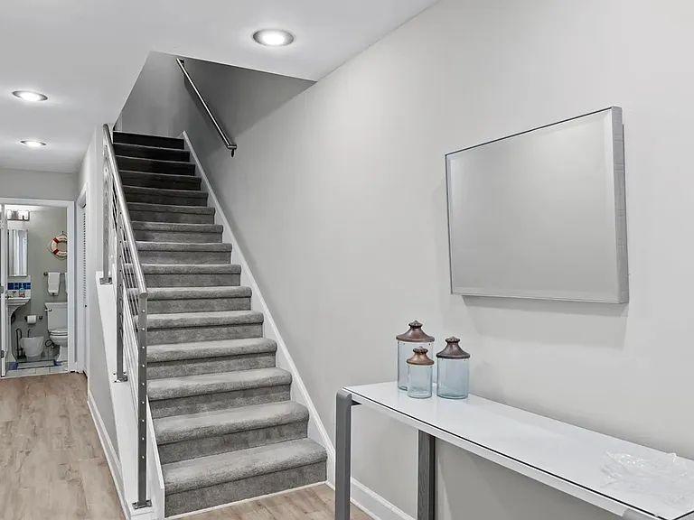 31B 6th St #31B — Photo 4