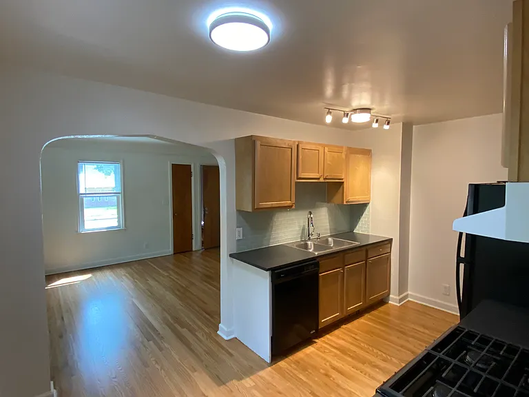 4152 46th Ave S #1 — Photo 4