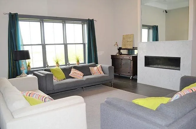 309 E St #24 — Photo 28