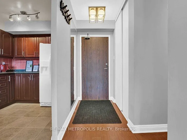 2365 Kennedy Rd #1106 — Photo 2