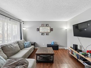 268 Holiday Cir #61, West Des Moines, IA 50265