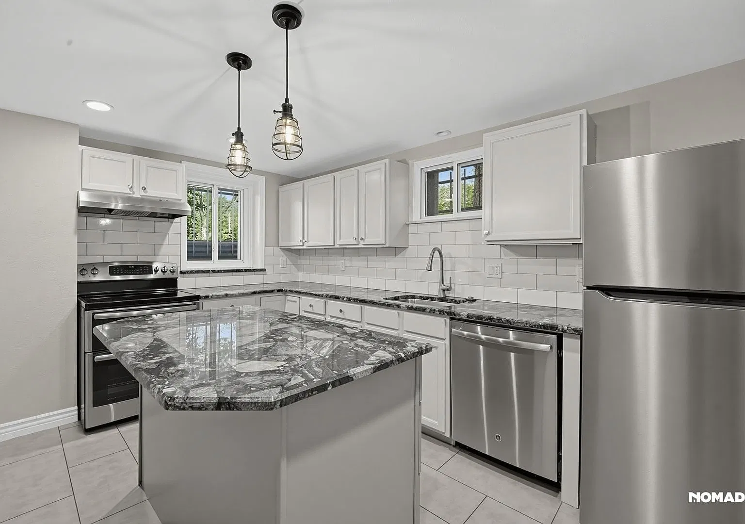 Renovated 2BR/2BA by Cheesman Park | Parking + Heat Included — Photo 4