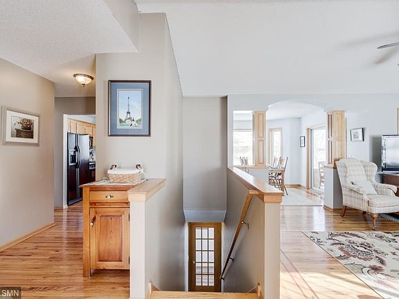 5th image of 16176 Lake Blvd