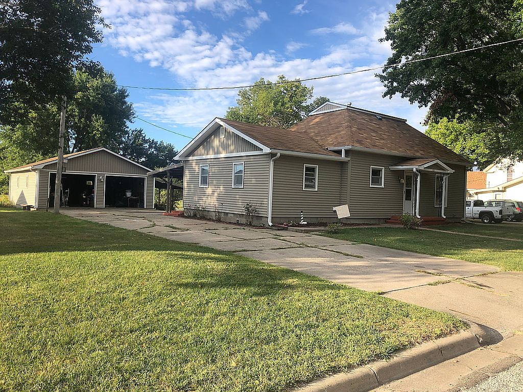728 Lincoln St, Clyde, KS 66938 Zillow
