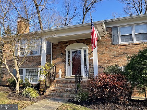 5th image of 2411 Beekay Ct