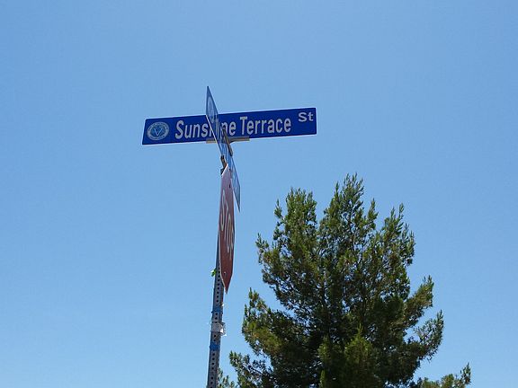 4th image of 15215 Sunny Point St