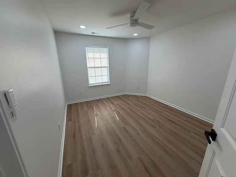 1630 Willow Cv — Photo 36