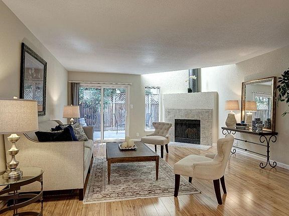 4th image of 1277 Poplar Ave APT 110