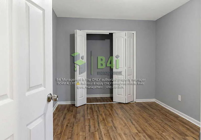 663 Williams St — Photo 11