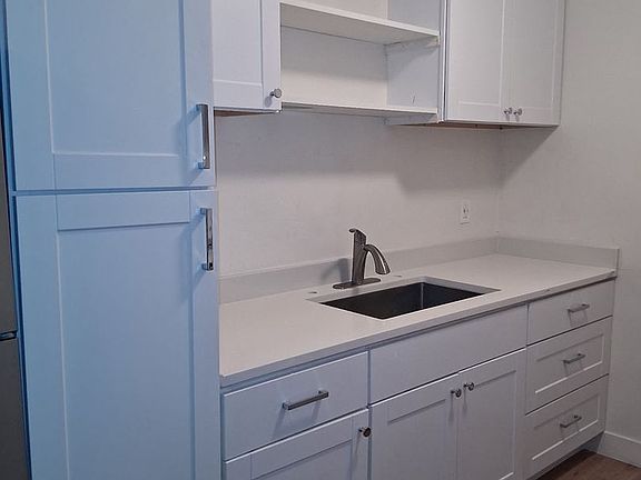 3rd image of 1820 Terry Ln APT 6