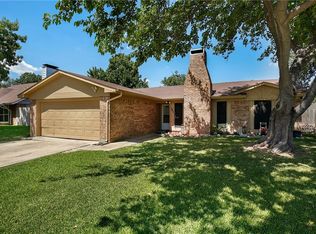 943 Madison Cir, Lewisville, TX 75067