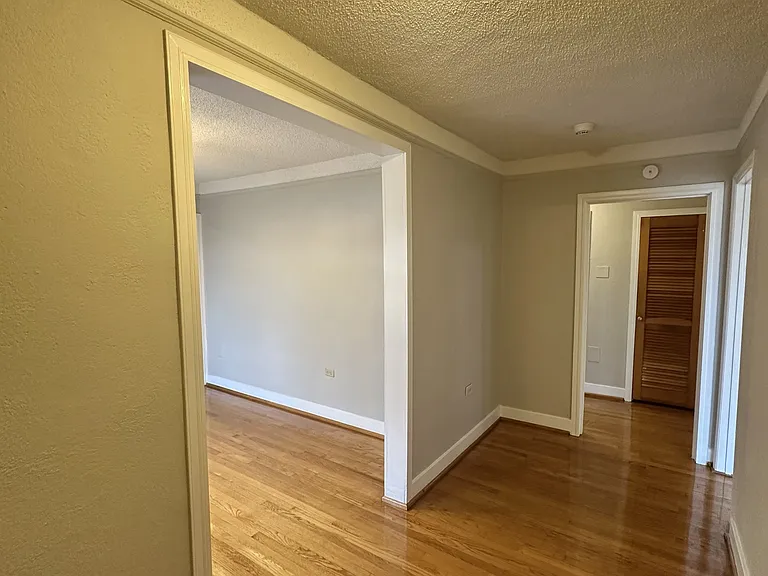 637 Blanton Ln — Photo 4