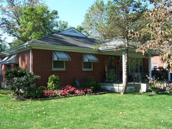 2004 Nocturne Dr, Louisville, KY 40272
