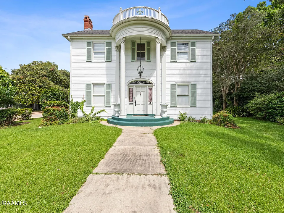 228 Amelia St