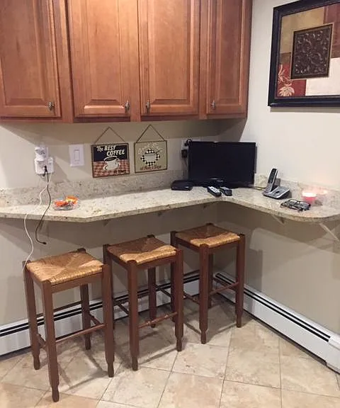 Meadow Ln — Photo 8
