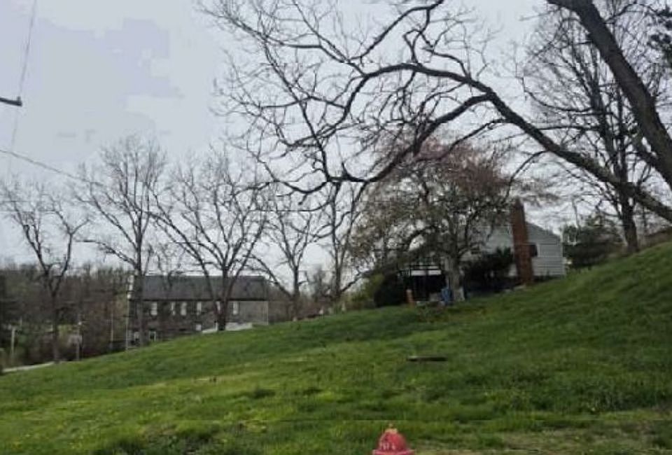 2nd image of 47 Wickhaven Hollow Rd