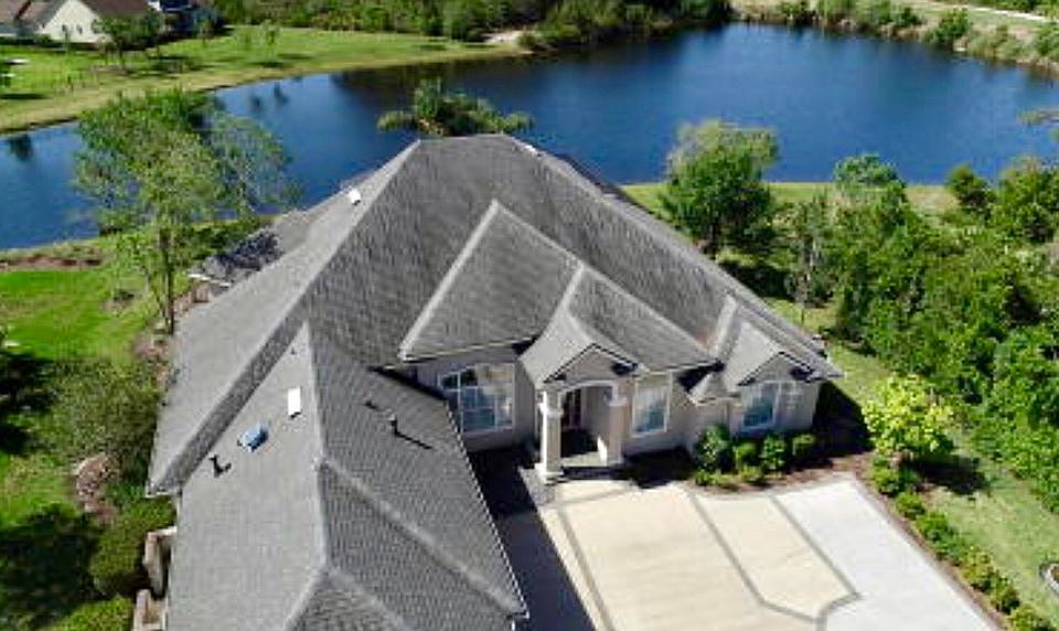 1st image of 157 N River Dr