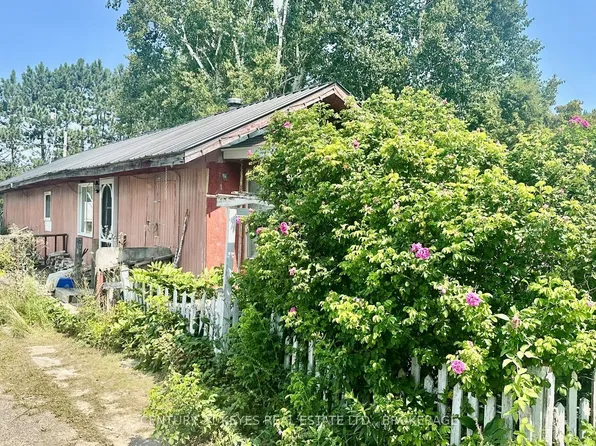 104 Ellisville Rd #24, Leeds And The Thousand Islands, ON K0H 2N0