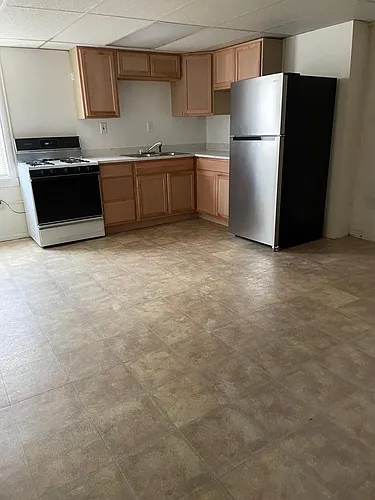 64 N Main St #3 Photo 1