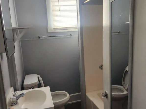 307 Miami St APT 3, Leavenworth, KS 66048