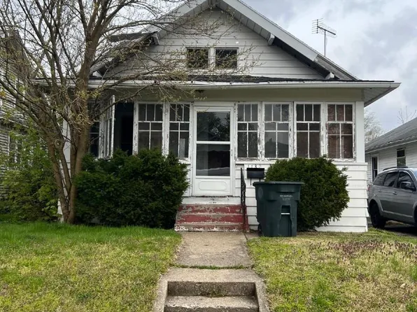 1132 N Meade St, South Bend, IN 46628