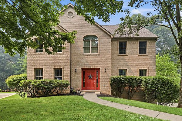 1st image of 807 Wyngold Dr