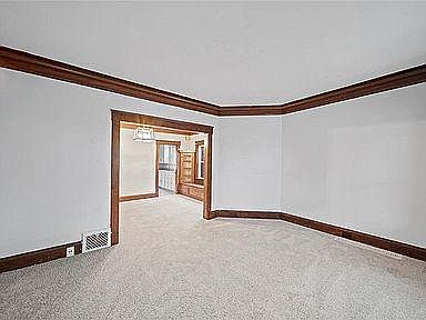 5th image of 1343 Marlowe Ave