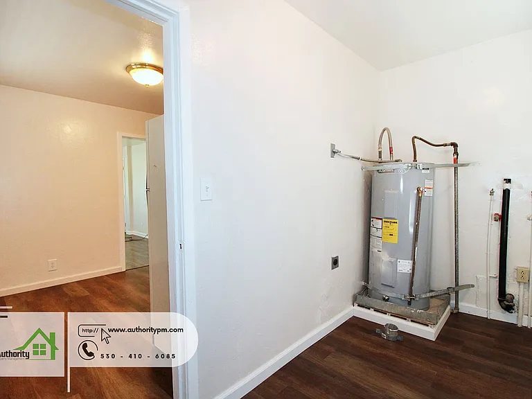 3010 Church St — Photo 9