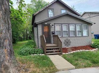 1214 W Bent Ave, Oshkosh, WI 54901