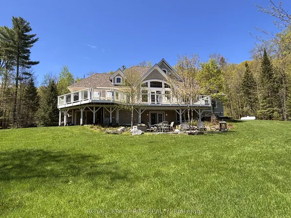 4 McGregor Way, Bracebridge, ON P0B 1L0