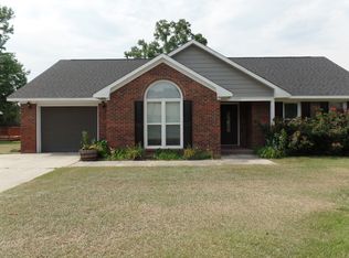 1021 Locks Creek Rd, Fayetteville, NC 28312