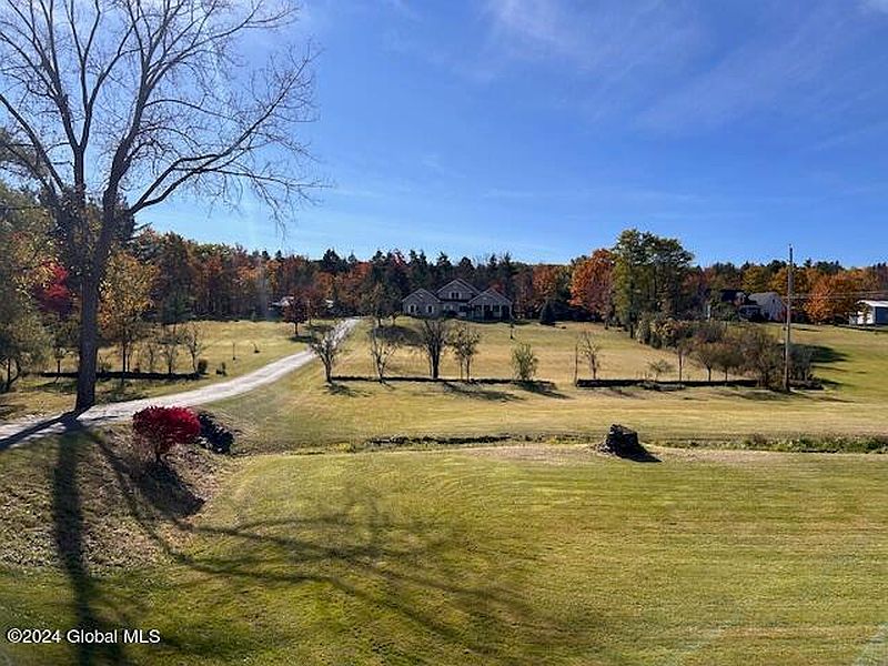 2nd image of 1791 Skyline Dr