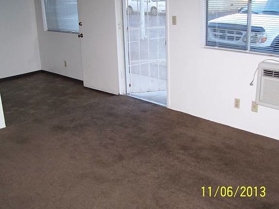 4th image of 238 W Cypress Ave