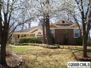 10439 Fairway Ridge Rd, Charlotte, NC 28277