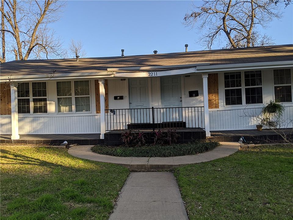 1st image of 2211 Stamford Ln