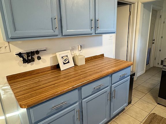 Kitchen - (Sunglass holder in entry)