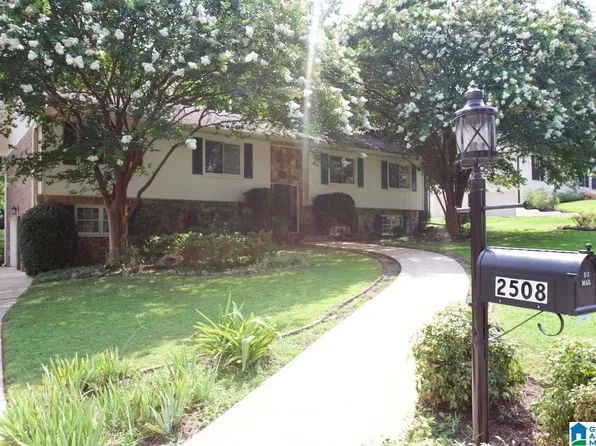2508 Flagstone Cir, Birmingham, AL 35226