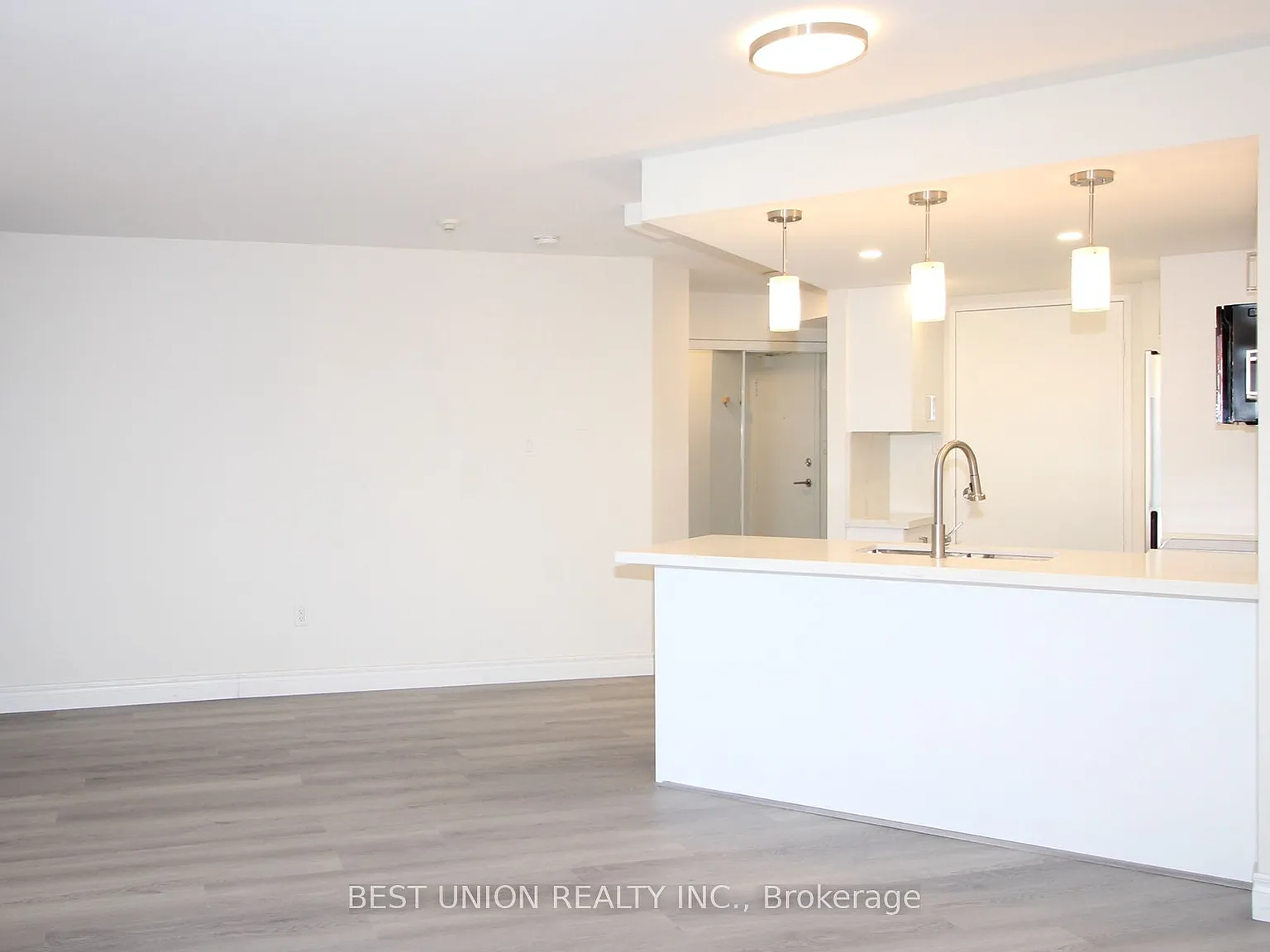2 bed, $3,250 — Photo 1