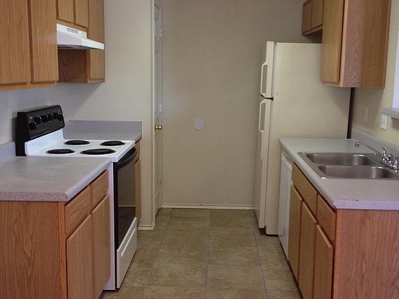 4th image of 2200 Wright Way APT D