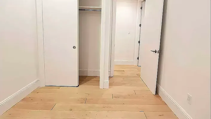 Rented by Brighton Management | media 8