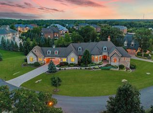 208 Forest Edge Dr, Palos Park, IL 60464