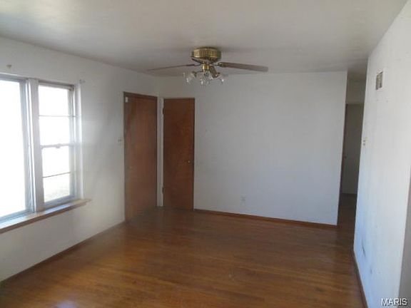 3rd image of 408 Northridge Dr