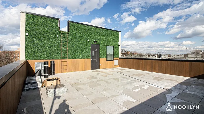 Rented by Nooklyn NYC LLC | media 46