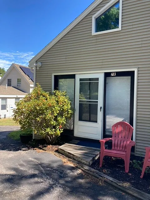 1 bed, 750 sqft, $2,200 — Photo 2