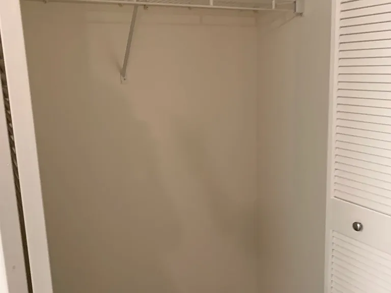 Closet 1